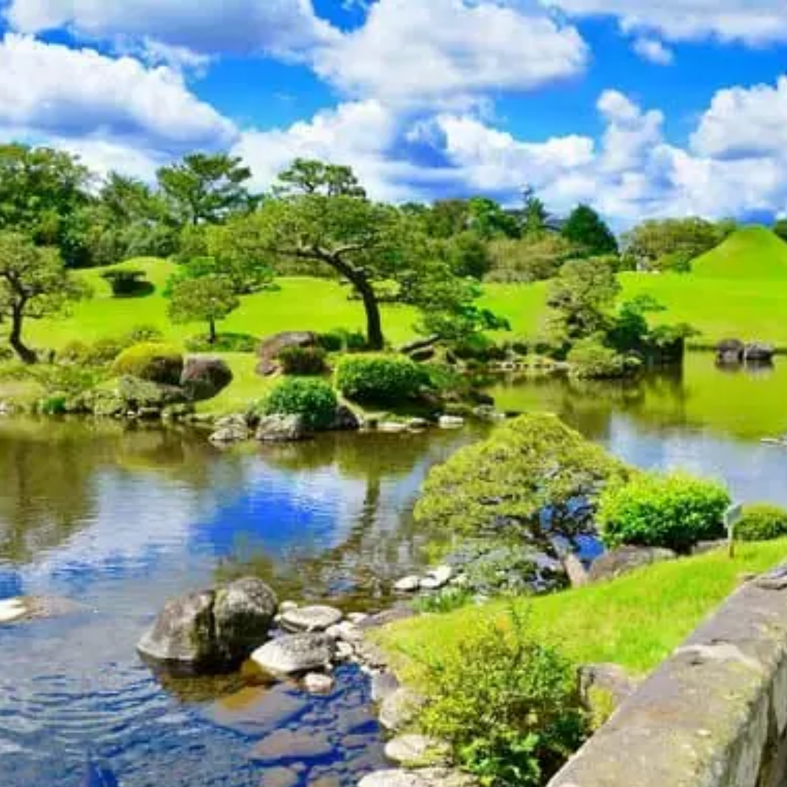 Day 8: Kumamoto Castle & Gardens - Samurai Splendor