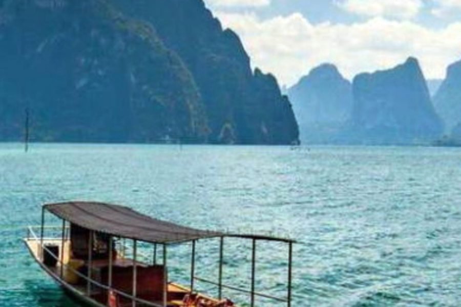 Thailand Cultural & Nature Expedition: 10-Day Temples, Jungles & Beaches