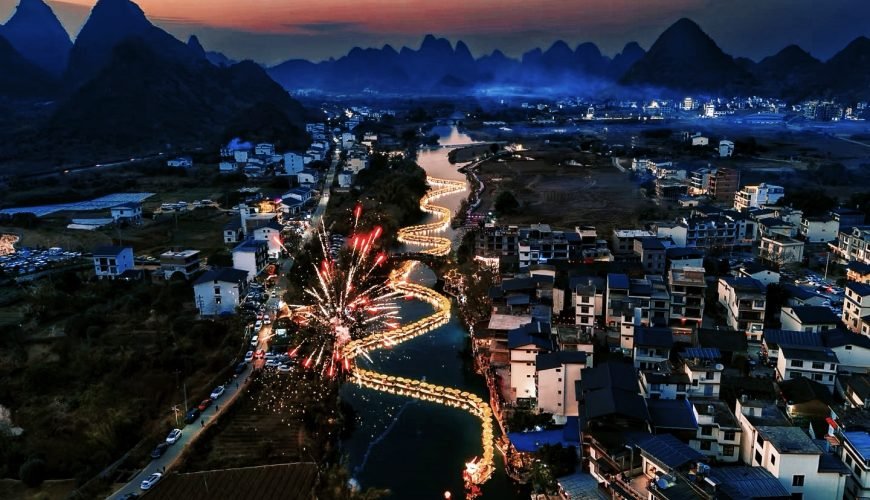 Watching the Golden Dragon Parade on the Yulong River – Where to Go and How to Get Tickets